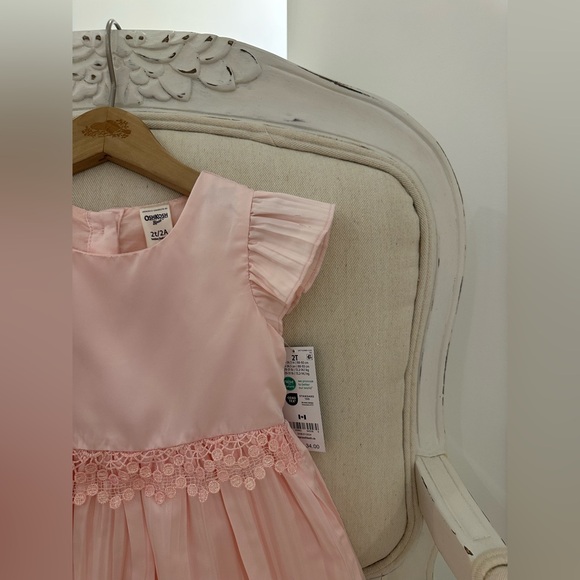🩰 Baby 2T Beautiful Pale Pink Satin Party Dress by Oshkosh NWT - Picture 6 of 9